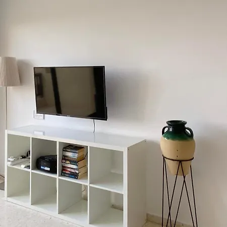 شقة 1st Class Location With Sea&pool View بافوس