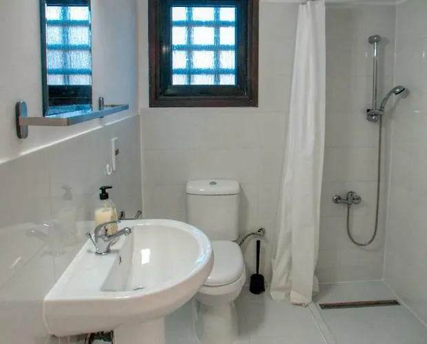 아파트 1st Class Location With Sea&pool View 파포스